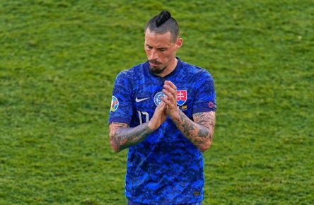 Mandatory Credit: Photo by Bagu Blanco/Pressinphoto/Shutterstock 12166237gf Marek Hamsik of Slovakia Spain v Slovakia Euro 2020 match, group E, matchday 3. Football, La Cartuja Stadium, Sevilla, Spain - 23 Jun 2021 EDITORIAL USE ONLY No use with unauthorised audio, video, data, fixture lists outside the EU, club/league logos or live services. Online in-match use limited to 45 images 15 in extra time. No use to emulate moving images. No use in betting, games or single club/league/player publications/services. Spain v Slovakia Euro 2020 match, group E, matchday 3. Football, La Cartuja Stadium, Sevilla, Spain - 23 Jun 2021 EDITORIAL USE ONLY No use with unauthorised audio, video, data, fixture lists outside the EU, club/league logos or live services. Online in-match use limited to 45 images 15 in extra time. No use to emulate moving images. No use in betting, games or PUBLICATIONxINxGERxSUIxAUTXHUNxGRExMLTxCYPxROMxBULxUAExKSAxONLY Copyright: xBaguxBlanco/Pressinphoto/Shutterstockx 12166237gf