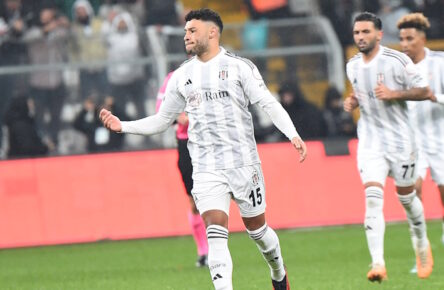 Alex Oxlade-Chamberlain of Besiktas celebrates after scoring the first goal of his team during the Turkish Super League match between Besiktas and Fenerbahce at Tupras Stadium on December 9, 2023 in Istanbul, Turkey. Photo by SeskimPhoto  PUBLICATIONxNOTxINxTUR