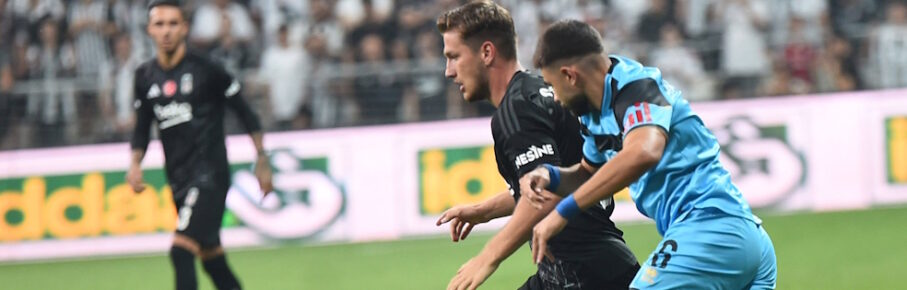 Semih Kilicsoy 9 of Besiktas and Antonios Papadopoulos 6 of Lugano battle for the ball during the UEFA Europa League Play-Offs Second Leg match between Besiktas and Lugano at Besiktas Park on August 29, 2024 in Istanbul, Turkey. Istanbul Turkey Copyright: xSeskimphotox Besiktas-Lugano_29824 30