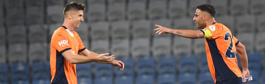 Krzysztof Piatek 9 of Basaksehir FK celebrates after scoring the first goal of his team with Deniz Turuc R during the Turkish Super League match between Istanbul Basaksehir FK and Kayserispor at Basaksehir Fatih Terim Stadyumu on October 5, 2024 in Istanbul, Turkey. Photo by Seskimphoto  Basaksehir v Kayserispor - Turkish Super League PUBLICATIONxNOTxINxTUR